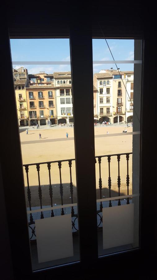Apartaments Vicus 2 Con Vistas A La Plaza Mayor De Vic Eksteriør billede